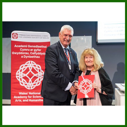 WLCOW Congratulates PM Dr Kathy Seddon receiving an award